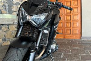 KAWASAKI Z800 ABS - Marzo 2015 - 31.000 km - Nero