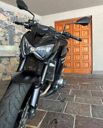 KAWASAKI Z800 ABS - Marzo 2015 - 31.000 km - Nero