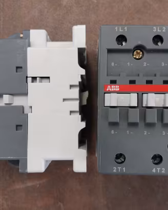 Teleruttori ABB