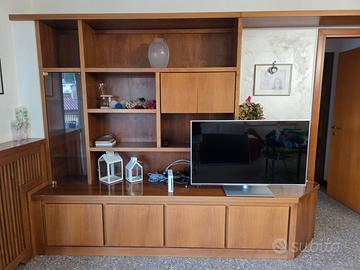 Soggiorno noce massello