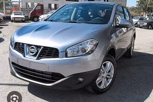 Qashqai incidentato 