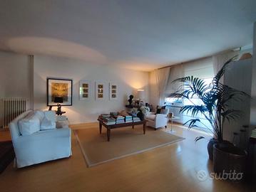 Tricesimo: ampio e raffinato appartamento