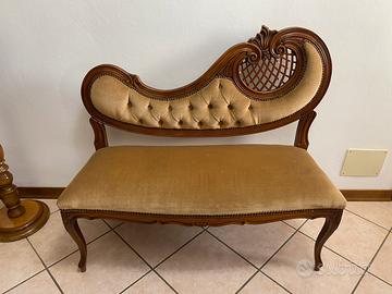 Poltroncina 2 posti in stile classico
