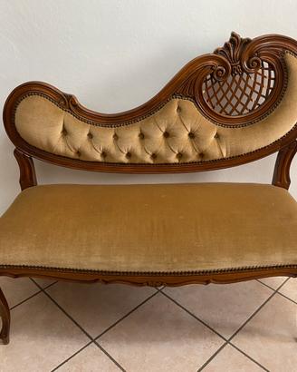 Poltroncina 2 posti in stile classico