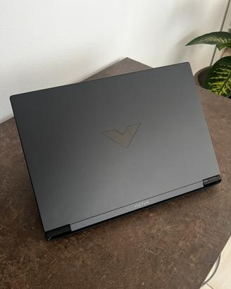 HP Victus 15 Ryzen 7 8845HS - 32 gb DDR 5 -nv 4050