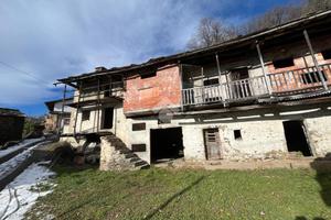 CASA SEMINDIPENDENTE A SANFRONT