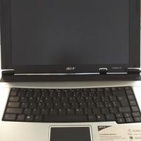 PC portatile con Windows XP Pro e Win Vista