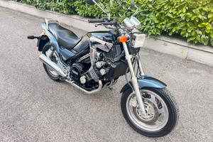 Yamaha FZX 750 * ex LUCA CADALORA