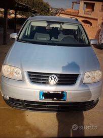 VOLKSWAGEN Touran 125000 km reali 7 posti