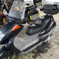 Scooter peugeot 250