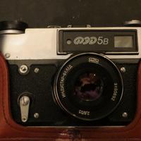 Macchina fotografica FED 5B