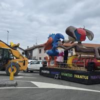 Carro di carnevale tema Looney Tunes