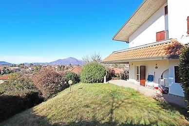 Villetta a schiera di 568 m² con più di 5 locali e