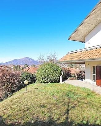 Villetta a schiera di 568 m² con più di 5 locali e