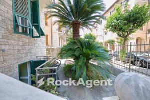 UFFICIO IN COMODO CENTRO/STRAZIO