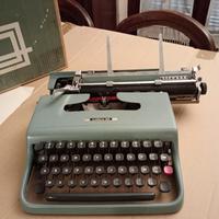 Olivetti lettera 22 macchina per scrivere