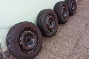 Cerchi e gomme Fiat Punto/Opel Corsa 