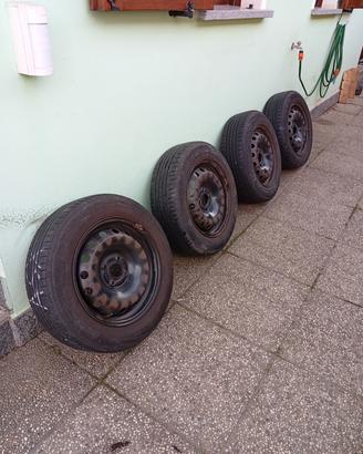 Cerchi e gomme Fiat Punto/Opel Corsa 