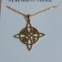 Collana Amuleto Nodo delle Streghe Portafortuna 