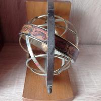 Ferma libro Globo in legno