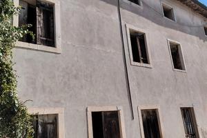 Casa semindipendente in zona collinare