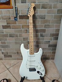 Chitarra Fender Stratocaster