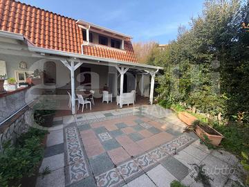 Villa bifamiliare Gizzeria [Cod. rif 3301049ARG]