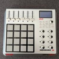 Akai MPD 24