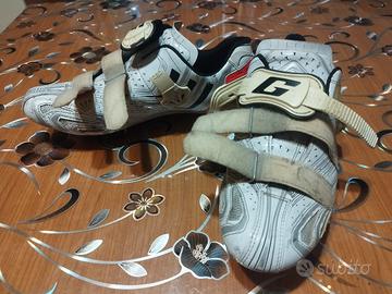 Scarpe ciclismo Gaerne n.45 con difetto
