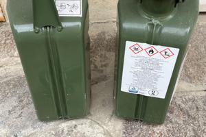 Taniche per benzina in metallo