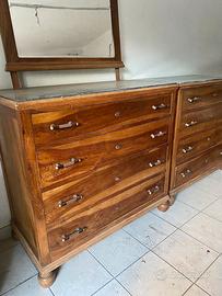 2 comò antichi in noce con piano in marmo