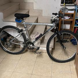 Mtb Zaskar GT alla terrain
