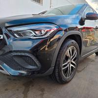 Mercedes Benz GLA 200 Sport automatica