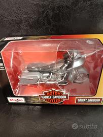 Harley-Davidson Road Glide modellino