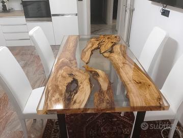 tavoli/scrivanie/complementi d'arredo legno/resina