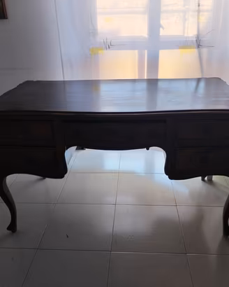 Scrivania in legno massello