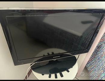 TV Samsung 26 pollici col. nero