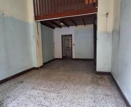 Deposito ad una luce zona centrale