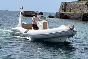 Kardis Tatanka 7,4mt con Honda 250cv