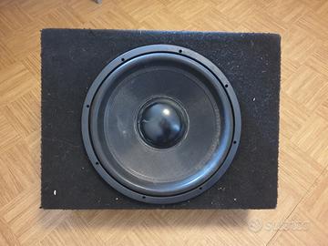 Subwoofer auto