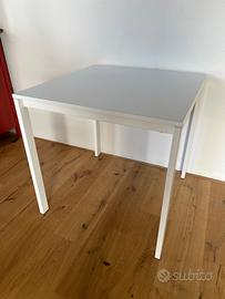 Tavolo Ikea 74x74 cm
