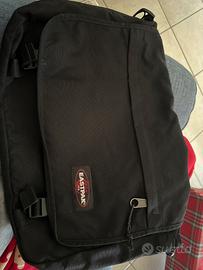 Borsa tracolla eastpak