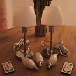 Coppia di abat jour + 3 lampadine led  telecomando