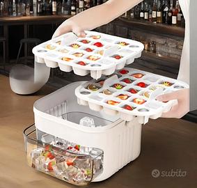 Vaschetta per cubetti di ghiaccio a doppio strato