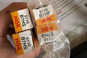 Candele motocarro ape