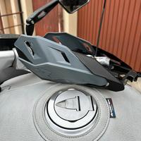 Paramani universali moto