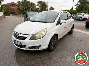 OPEL Corsa 1.2 3 porte Club