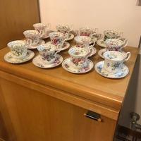 Set tazzine Royal Albert