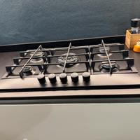 Piano cottura a gas cinque fuochi marca schock
