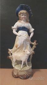 statuina statua donna di porcellana decorata 900